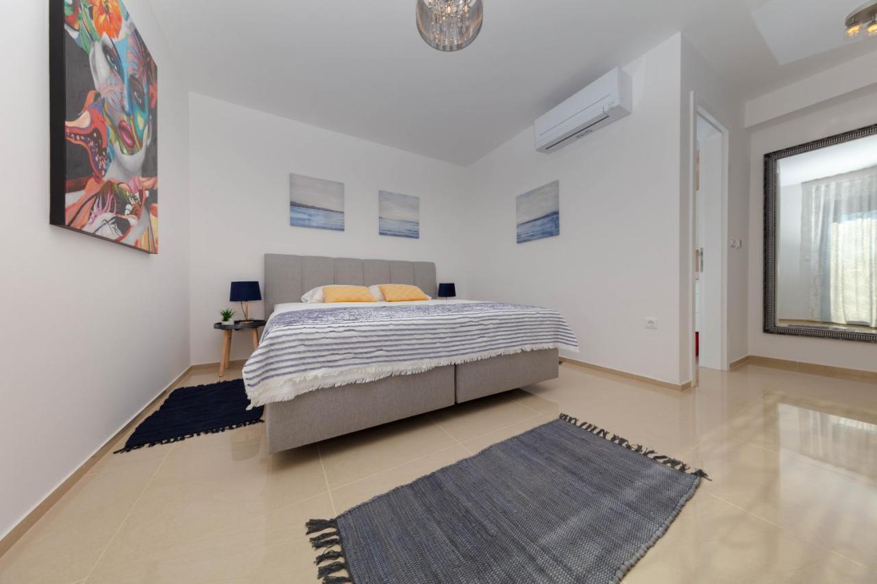 Apartment - Indigo Banjole
